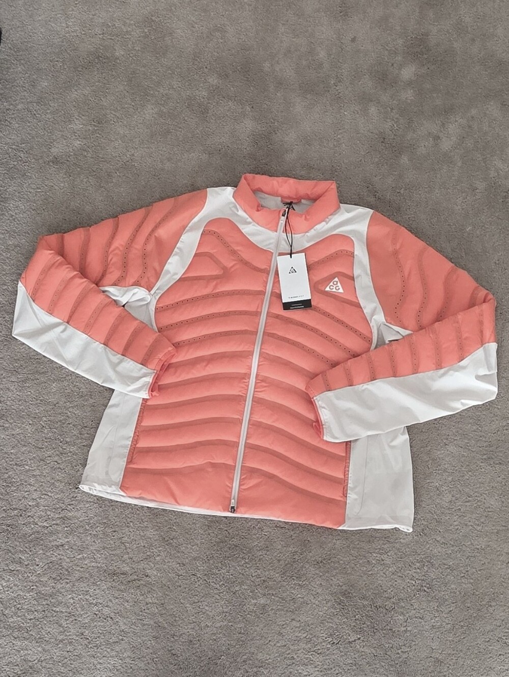 Nike ACG Lava Loft and White Quilted Puffer Jacket Wmn's SizeXL